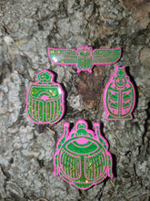 Load image into Gallery viewer, MINI SCARAB PIN SETS AND BB
